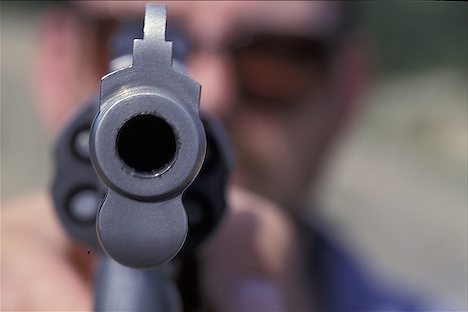 Πυροβόλησε τον ενοικιαστή του… για το νοίκι