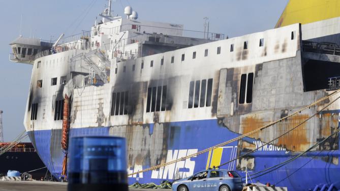 Norman Atlantic – Τρίτη άκαρπη προσπάθεια να μπουν στο γκαράζ – Θα ζητηθεί ελληνική βοήθεια