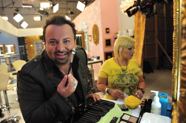 Ο ομογενής “γκουρού των καλλυντικών” θέλει να επιστρέψει στην Ελλάδα