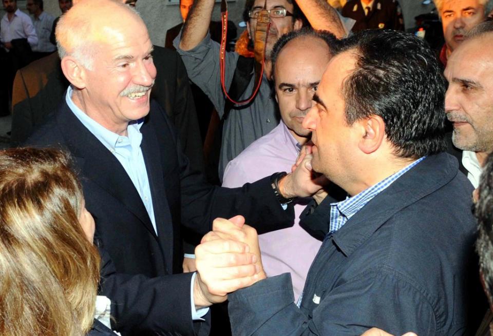 Αποχωρεί από το ΠΑΣΟΚ και ακολουθεί τον Παπανδρέου