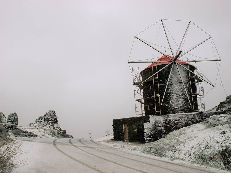 Σπεύδει στην Τήνο το αρματαγωγό “Χίος”