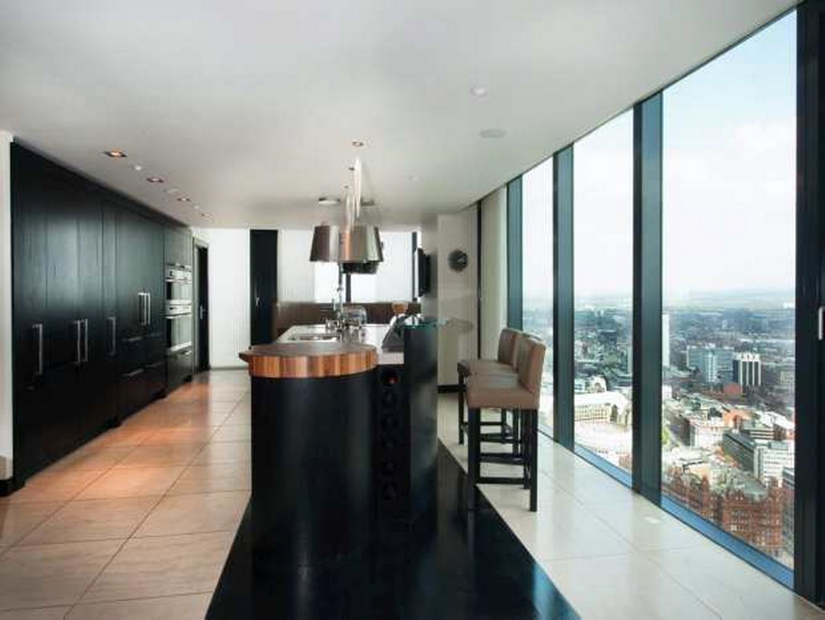 Θα δίνατε ενοίκιο 19.000 € γι’ αυτό το διαμέρισμα; – ΦΩΤΟ