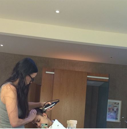 Η Demi Moore ξύρισε το κεφάλι της κόρης της – ΦΩΤΟ