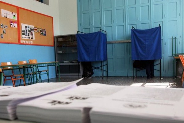 Ένταση και μεμονωμένα επεισόδια σε εκλογικά κέντρα