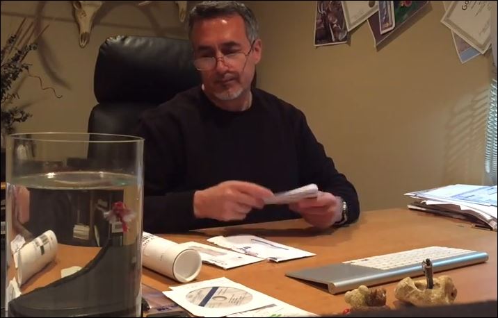 Ο γιος τιμώρησε τον καχύποπτο πατέρα – ΒΙΝΤΕΟ