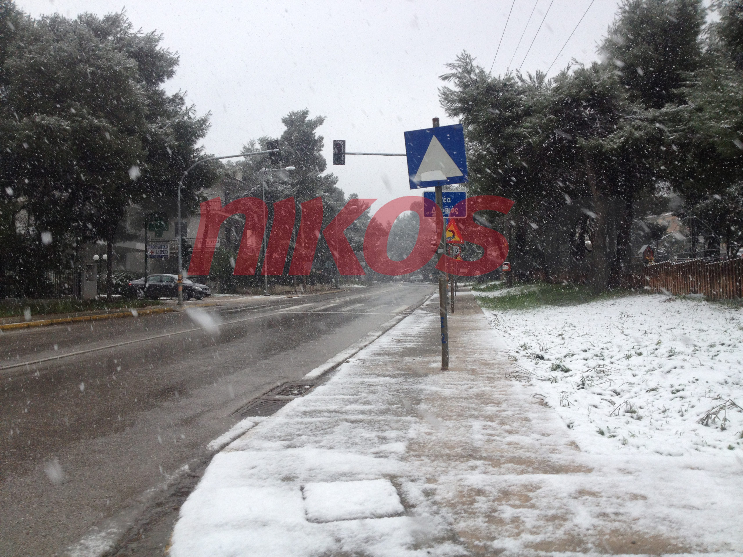 ΒΙΝΤΕΟ αναγνώστη – Χιονόπτωση στη Δροσιά