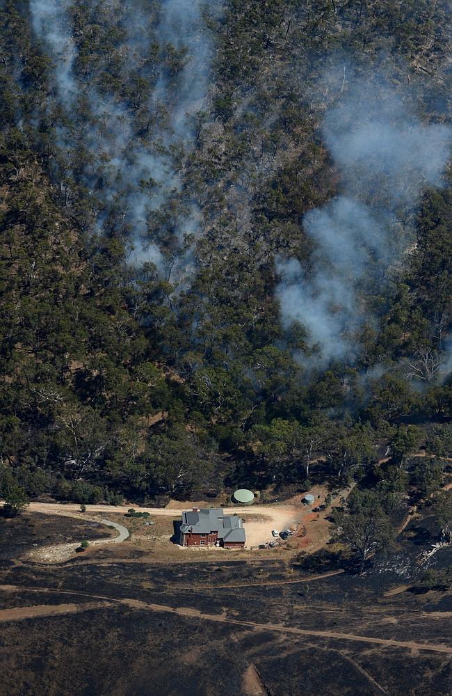 The Sampson Flat bushfire in the Adelaide Hills from South Coast Helicopters. Picture: Sa