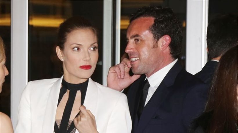 Έγκυος η Βίκυ Καγιά