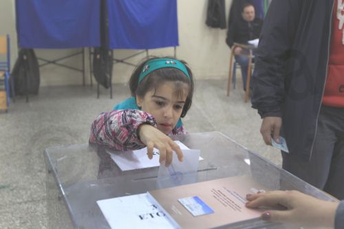 Οι λιλιπούτιοι “ψηφοφόροι” των εκλογών – ΦΩΤΟ