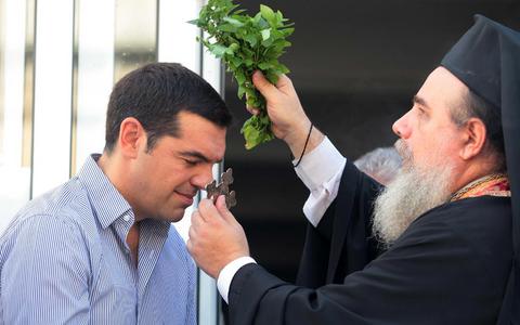 Στον Πειραιά ο Τσίπρας για τα Θεοφάνεια