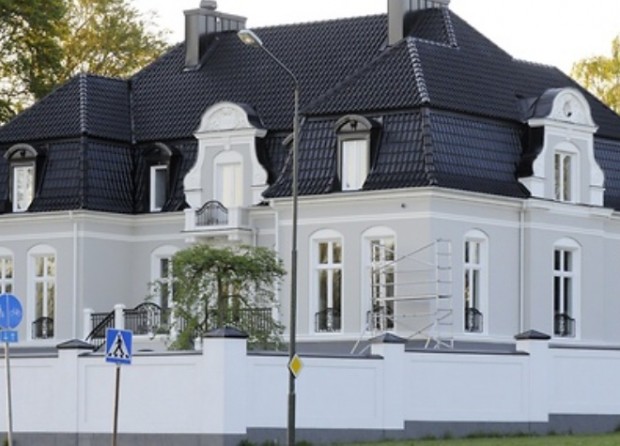 Χειροβομβίδα στο σπίτι του Ιμπραΐμοβιτς – ΒΙΝΤΕΟ