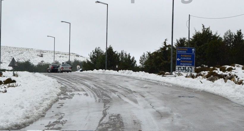 Χιονιάς σαρώνει τη Χίο – ΦΩΤΟ