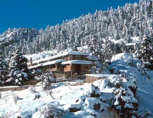 Μόνο με “αλυσίδες” τα ΙΧ στην ορεινή Κορινθία