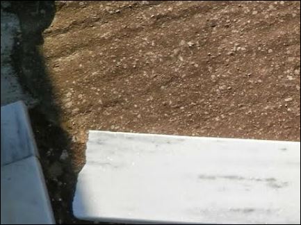 «Σήκωσε» τάφους ο αέρας στην Ξάνθη – ΦΩΤΟ