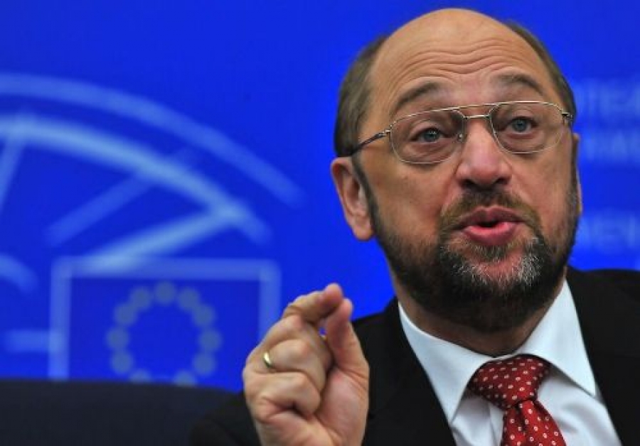 Σουλτς: Ανεύθυνες εικασίες τα περί Grexit