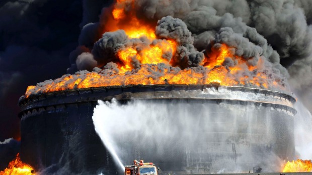 Υπό έλεγχο οι πυρκαγιές στις αποθήκες πετρελαίου του Ες Σίντερ