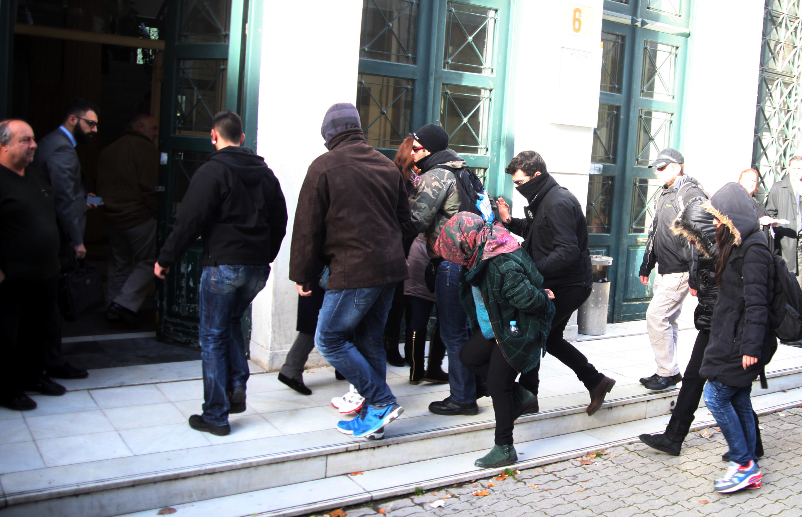 Και τραπεζικοί στο κύκλωμα της greek mafia