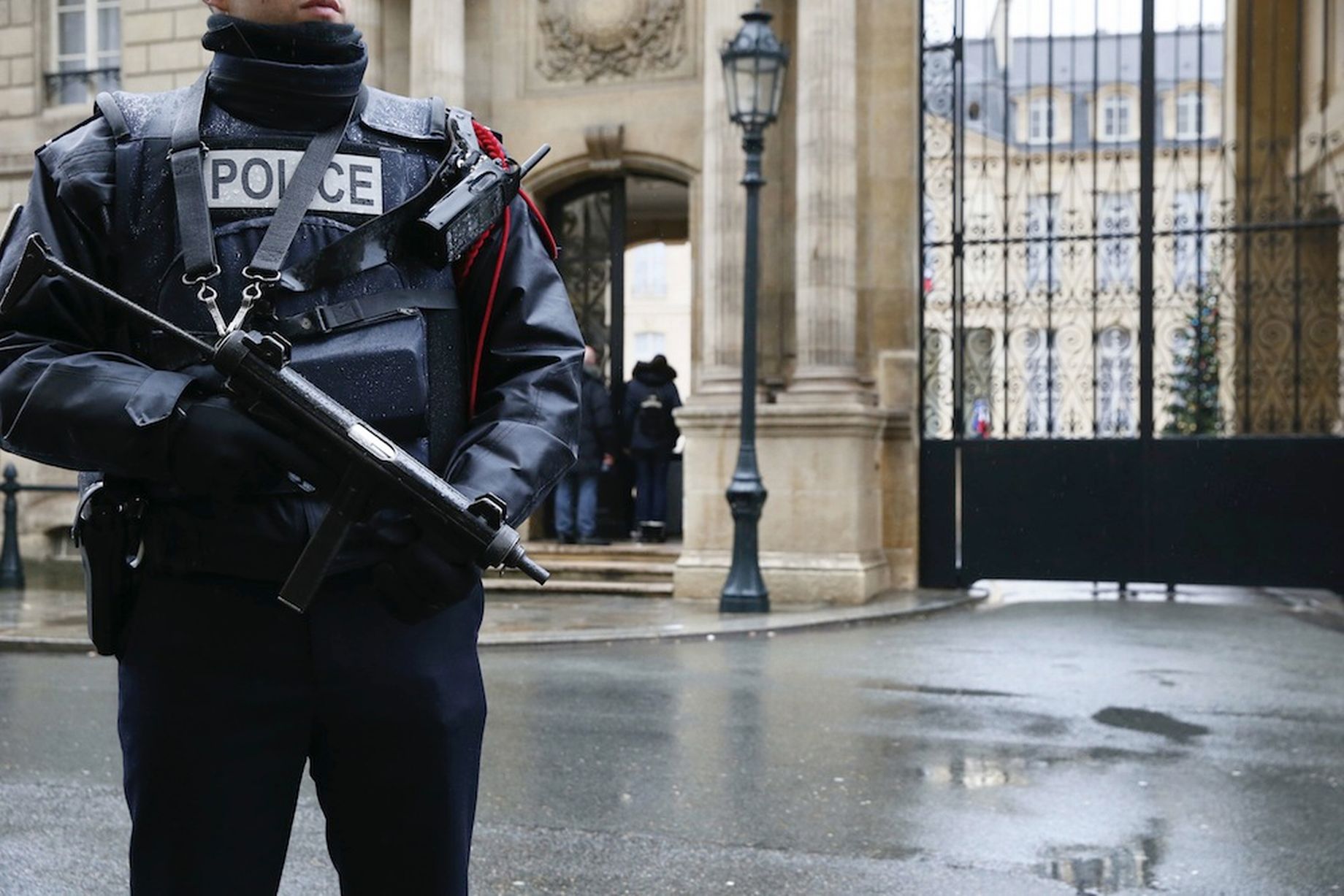 Charlie Hebdo: Αστυνομικός δεν άντεξε την τραγωδία και αυτοκτόνησε