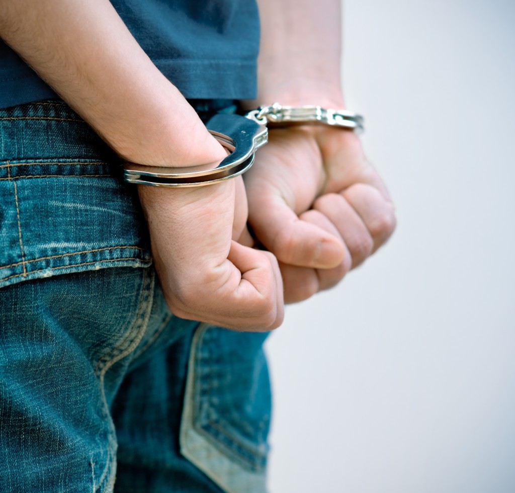 Πρώτα την έκλεψε και μετά την εκβίαζε