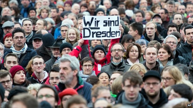 Tens of thousands participate in a demonstration against racism and for an open society in Dresden (10 January 2015)