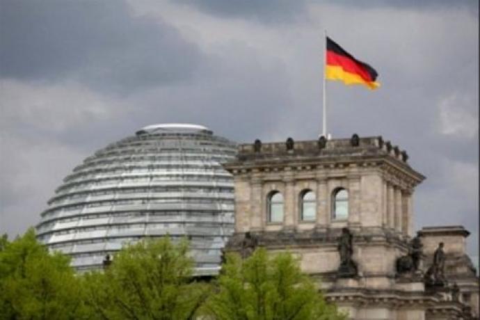 Έξοδο της Ελλάδας από το ευρώ θέλουν έξι στους δέκα Γερμανούς