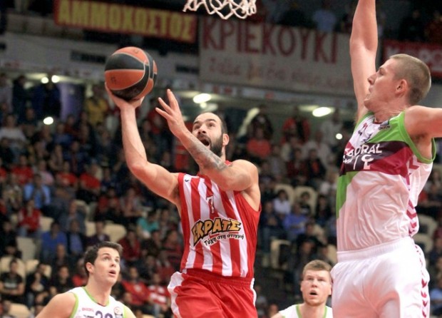 Ολυμπιακός – Λαμποράλ Κούτσα 17-18 (10′)