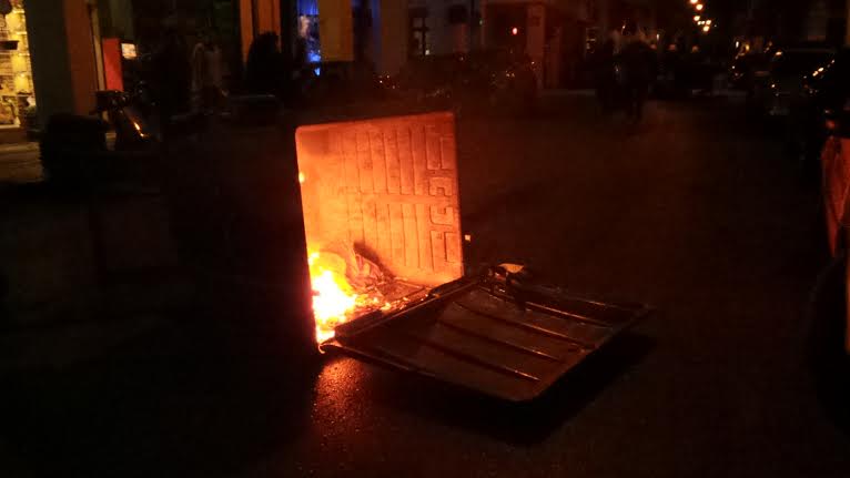 Κάηκαν κάδοι στη Θεσσαλονίκη