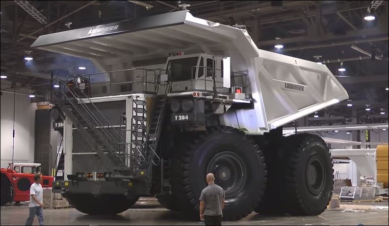 Αυτό είναι το μεγαλύτερο φορτηγό στον κόσμο – ΒΙΝΤΕΟ