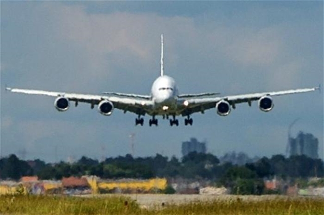 Αμερικανικά αεροσκάφη προσγειώθηκαν μετά από απειλές για βόμβα