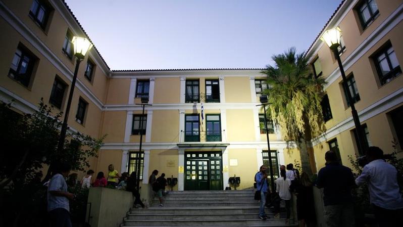 Προφυλακιστέοι δύο κατηγορούμενοι για το “κύκλωμα μπράβων”