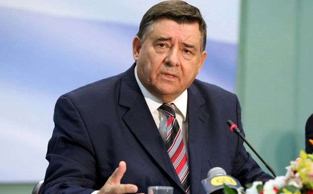 Καρατζαφέρης: Μας λείπει μία ψήφος