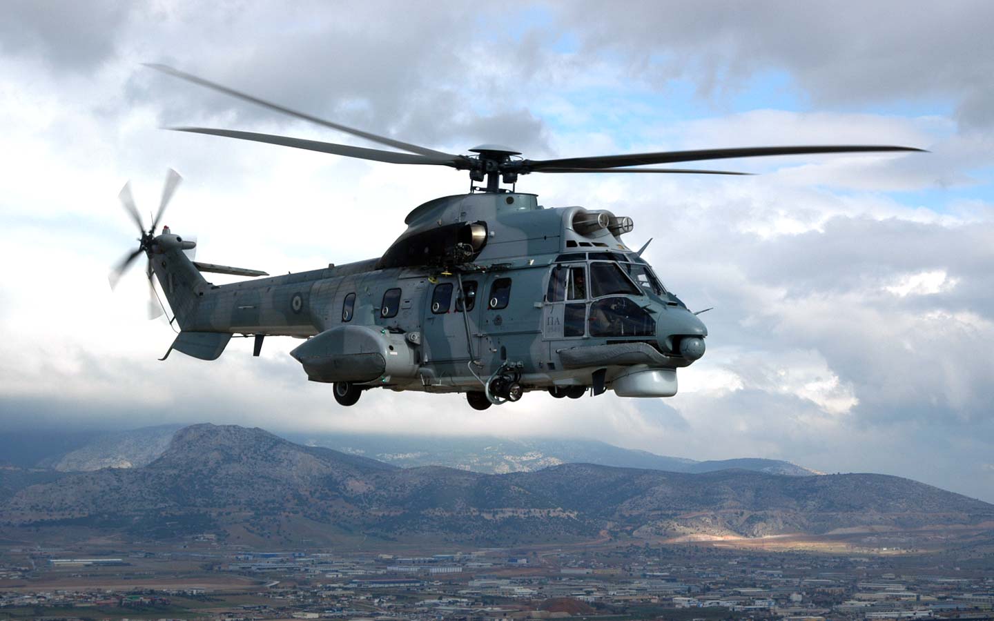 Εκλογικός αντιπρόσωπος θα μεταφερθεί με Super Puma