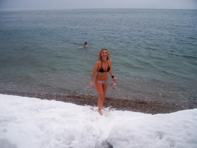 Έκαναν μπάνιο… με χιόνι – ΒΙΝΤΕΟ-ΦΩΤΟ