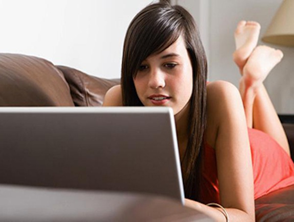 Αυτό το λάπτοπ ζυγίζει 980 γραμμάρια – ΦΩΤΟ