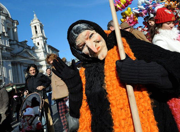 Η γιορτής της Μπεφάνα – ΒΙΝΤΕΟ