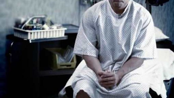 Εθελοτυφλούν οι μισοί ασθενείς με συμπτώματα ύποπτα για καρκίνο