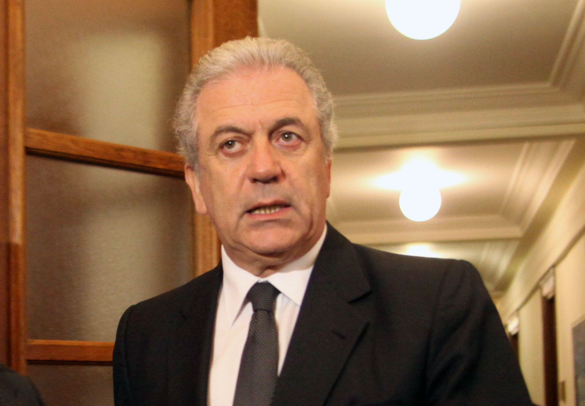 Διαψεύδει τις φήμες περί υποψηφιότητάς του ο Αβραμόπουλος