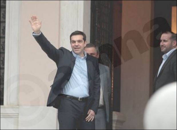 Στο Μέγαρο Μαξίμου ο Αλέξης Τσίπρας – ΦΩΤΟ