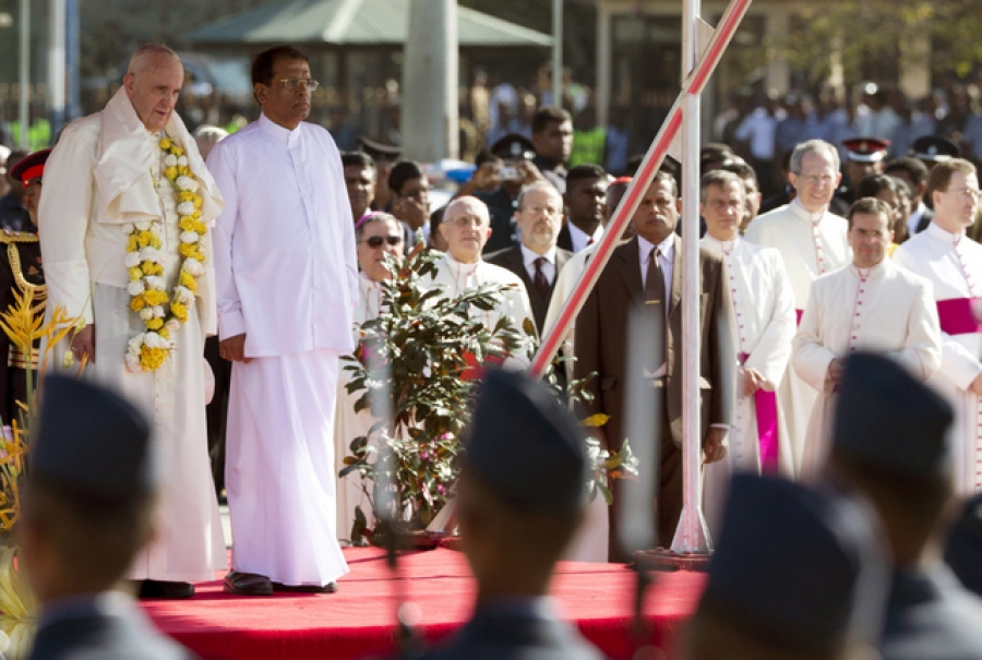 1 εκατ. πιστοί στην πρώτη τελετή αγιοποίησης στη Σρί Λάνκα από τον πάπα Φραγκίσκο – ΦΩΤΟ