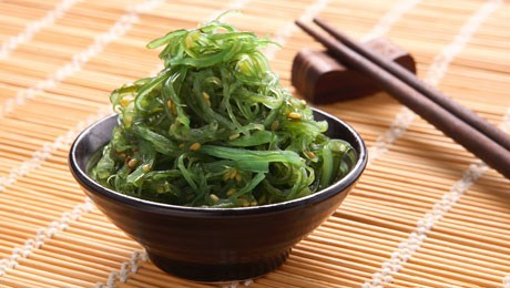 Σπιρουλίνα: Τα 3 θαύματα που κάνει στην υγεία