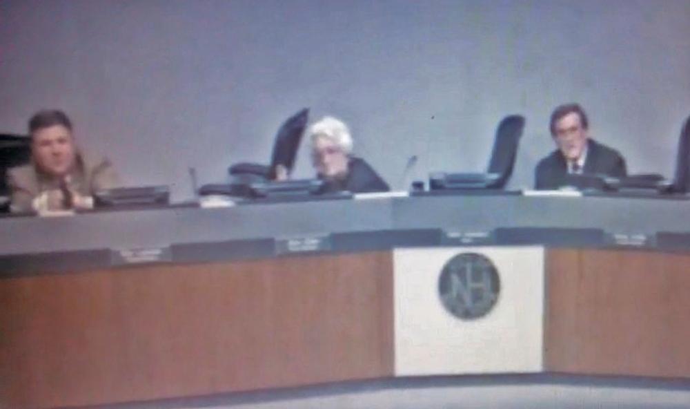 ΗΠΑ – Πυροβολισμοί σε δημαρχείο σκορπούν πανικό – ΒΙΝΤΕΟ