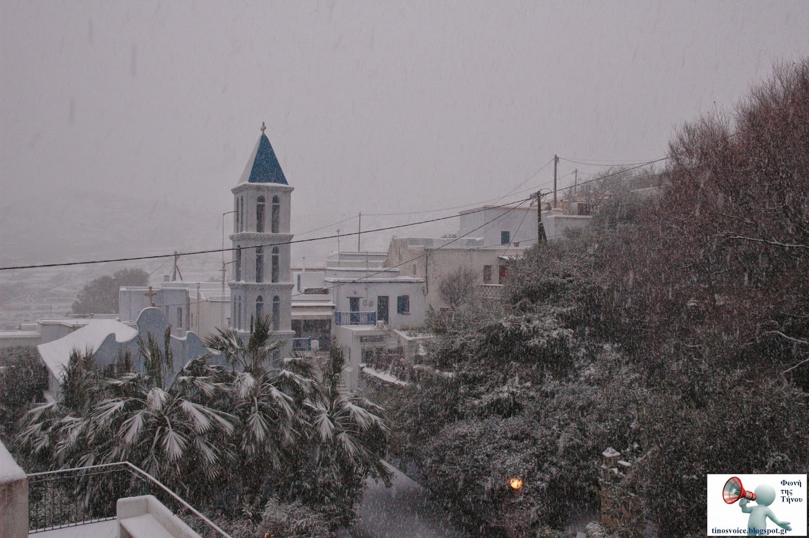 Αποκλεισμένα 17 χωριά σε Άνδρο και Τήνο