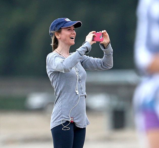 Νέες ΦΩΤΟ από την αγνώριστη Ζελβέγκερ