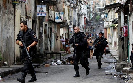Βραζιλία – 4 νεκροί από “αδέσποτες” σφαίρες