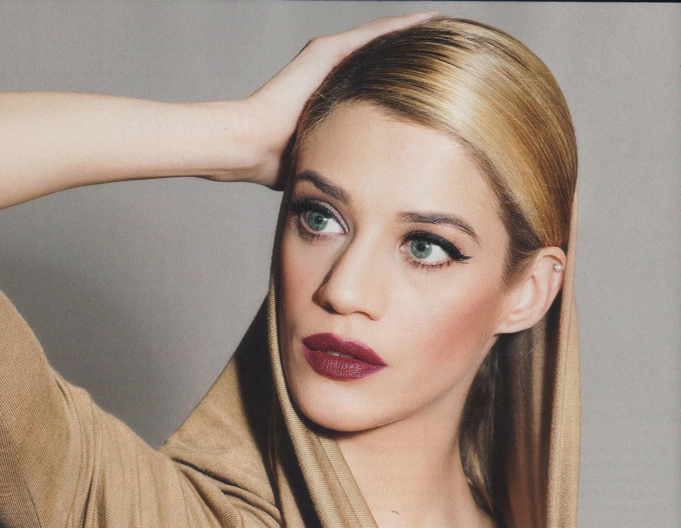 Θεωνά: Δεν έχω νευρική ανορεξία