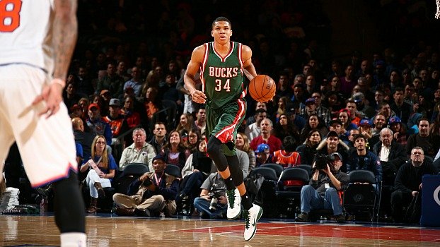 Νέα σούπερ εμφάνιση του Αντετοκούνμπο