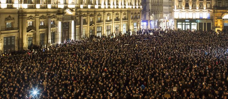 230.000 διαδηλωτές στη Γαλλία κατά του τρόμου
