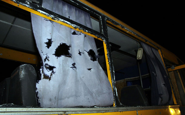 Ουκρανία-11 νεκροί από επίθεση με ρουκέτες σε λεωφορείο – ΦΩΤΟ