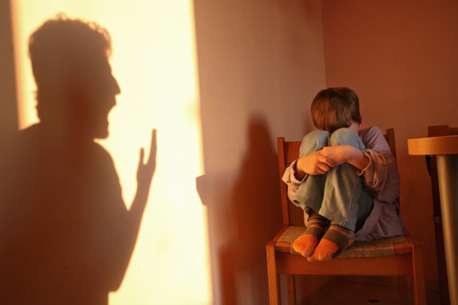 Καταγγελία-σοκ για Βρετανό στα Χανιά – Κακοποιούσε τα υιοθετημένα παιδιά του
