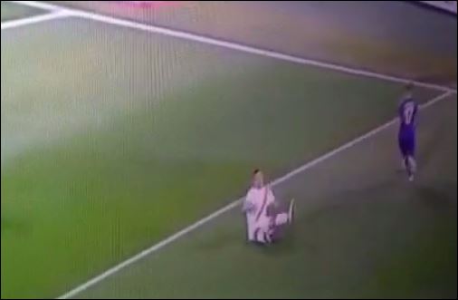 Η ντρίμπλα που “ξάπλωσε” τον Χολέμπας – ΒΙΝΤΕΟ